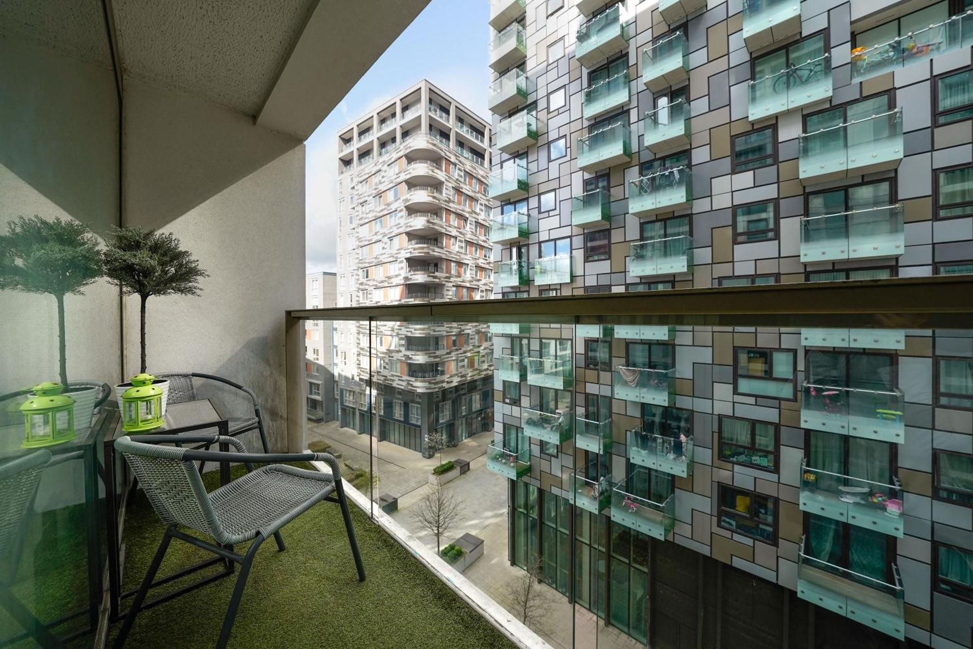 Cobalt Point, South Quay Apartamento Londres Exterior foto